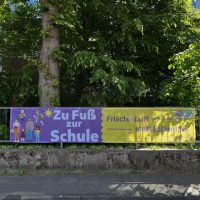 Banner_Zu Fuß zur Schule